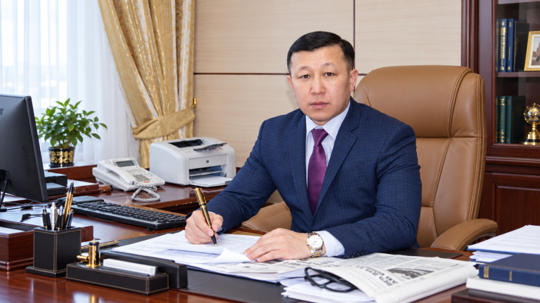 Айдын Рысбекұлы: «Геральдикада бейненің әр сызығының мәні бар. Ендеше әр сөздің де өз орны болуы керек»