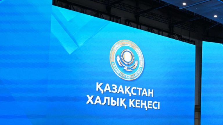Астанада Қазақстан Халық Кеңесінің алғашқы сессиясы басталды