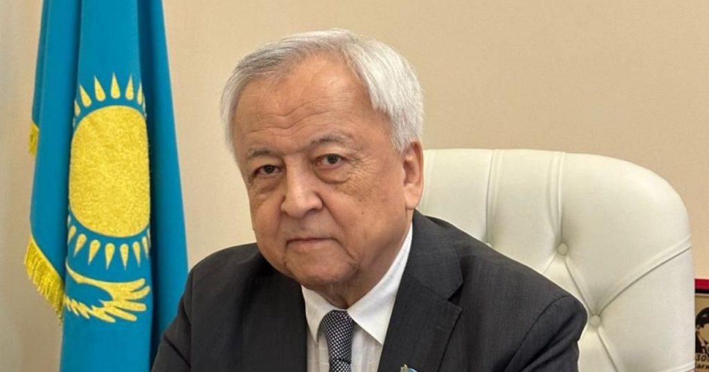 Мереке Құлкенов: Халық Кеңесіндегі Президент сөзінің түпкі мәні неде?