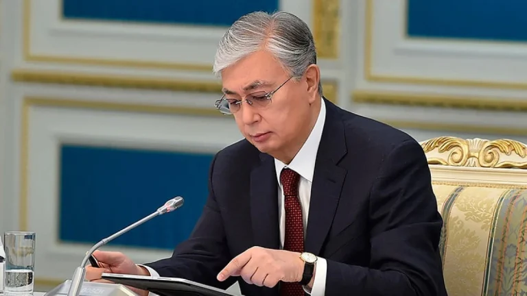 Жаңа жол тозды: Халық Кеңесіндегі сыннан кейін Үкімет реформа бастады